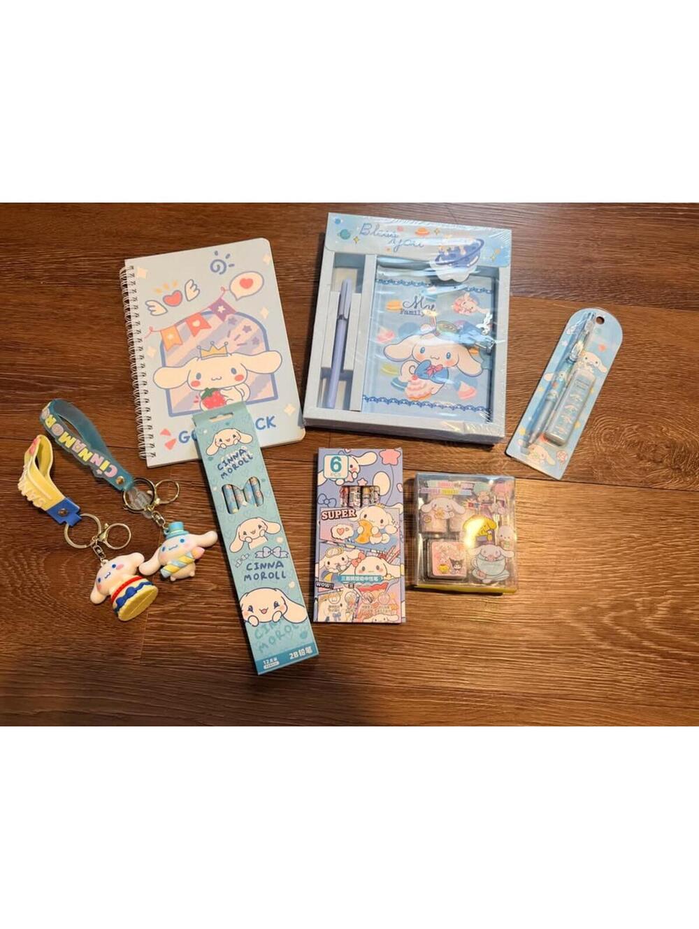 Cinnamoroll Stationery Bundle & Keychains